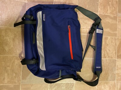Patagonia Unique Critical Mass Messenger Bag and Laptop Case Blue