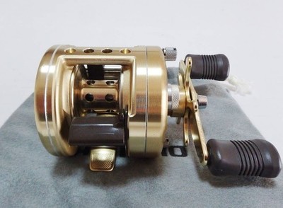 Shimano 94 Calcutta 200XT RH Baitcasting Reel | eBay