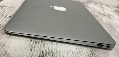 Apple MacBook Air 11-Inch Mid 2011 i5 1.6GHz 4GB RAM 60GB HDD