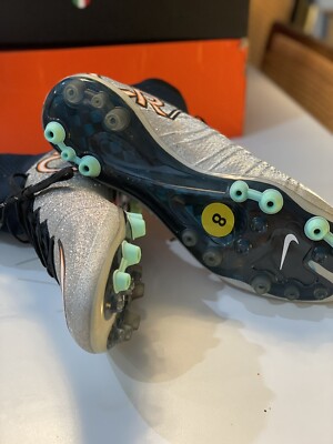 NIKE Mercurial Superfly IV 4 CR7 AG-R Silver Soccer Cleats