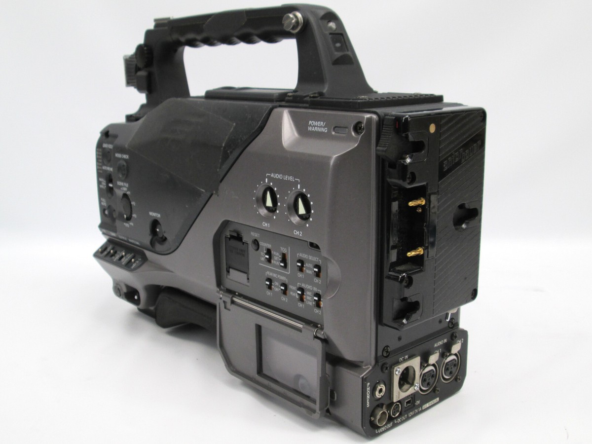 Panasonic AG-DVC200 Digital Video Camcorder BODY ONLY AG-DVC200P