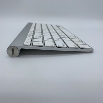 Apple Wireless Bluetooth Keyboard A1314 Works With iPhone, Mac
