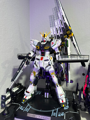 Bandai Metal Structure RX-93 Nu Gundam + 2 Fin Funnel + Londo Bell