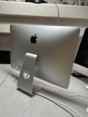 Apple iMac Retina 4k 21.5-inch 2017 3.6 GHz Quad Core i7 16GB RAM