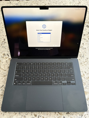 Apple MacBook Air 15.3'' M2 Chip 256GB SSD 16GB RAM Laptop