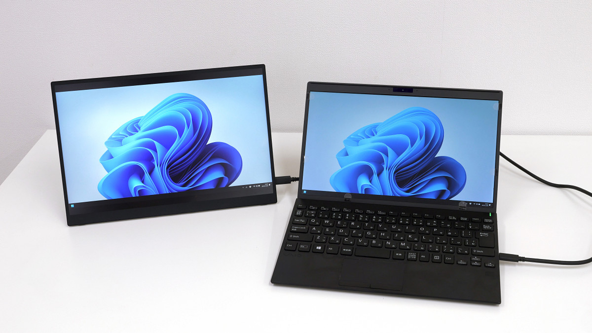 USBケーブル1本で接続できる世界最軽量14インチディスプレイ「VAIO