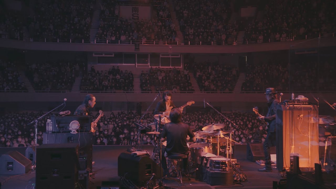 エレファントカシマシ「珍奇男」from 新春ライブ 2022 - YouTube