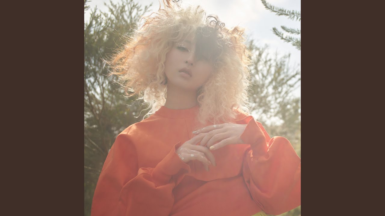 お化けひまわり - YouTube