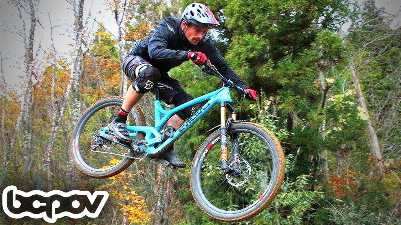 JAPAN'S MINI COAST GRAVITY PARK | Riding Rookies MTB Park! - YouTube