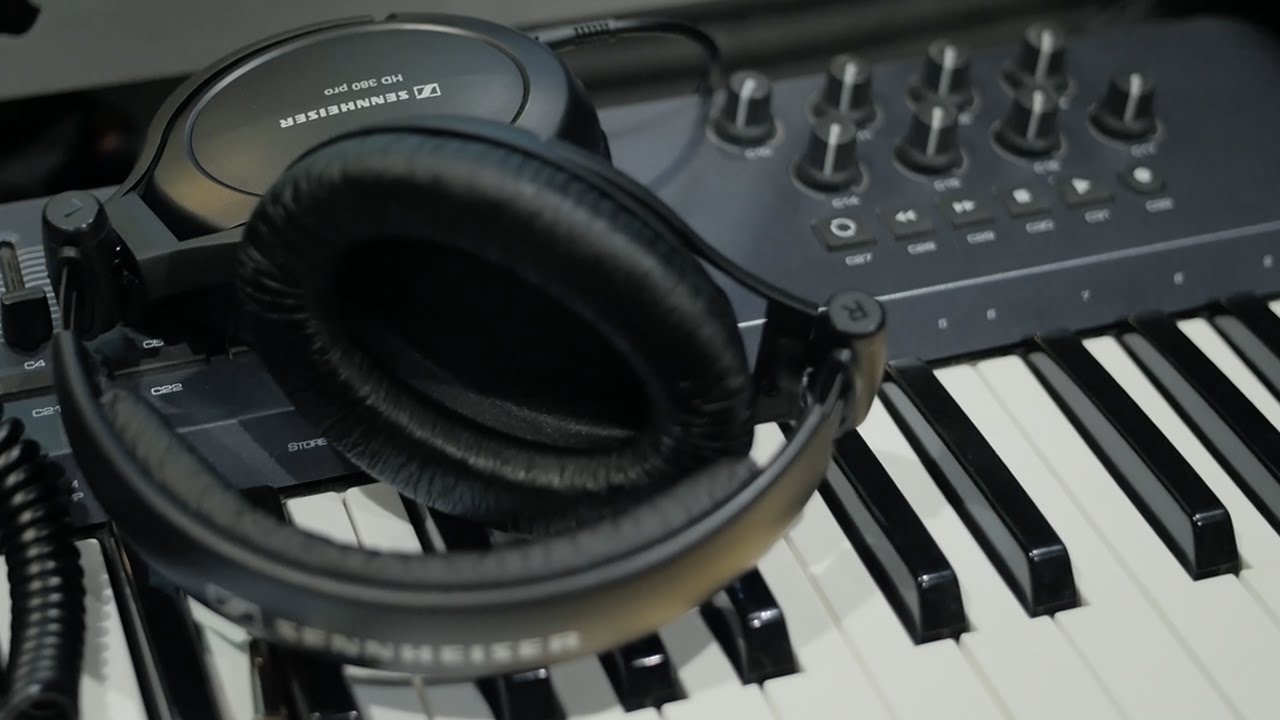 Sennheiser HD 380 PRO Headphones - Review - YouTube