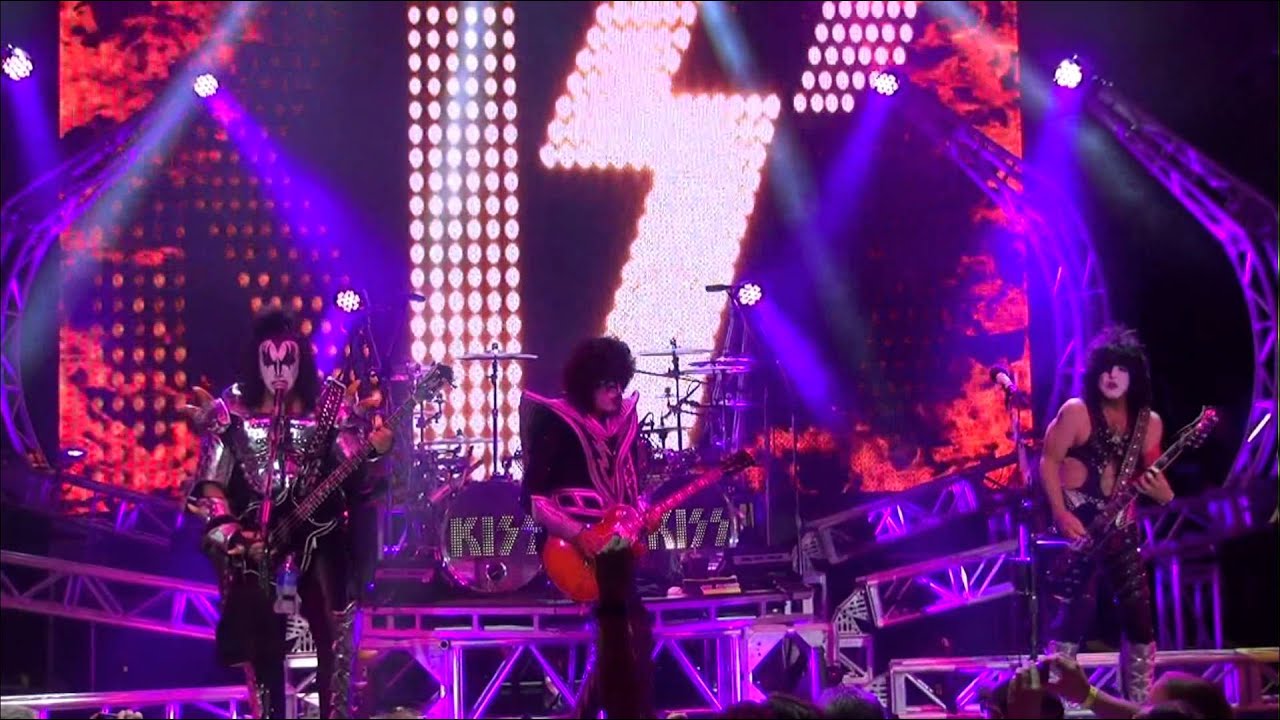 KISSONLINE EXCLUSIVE: KISS 