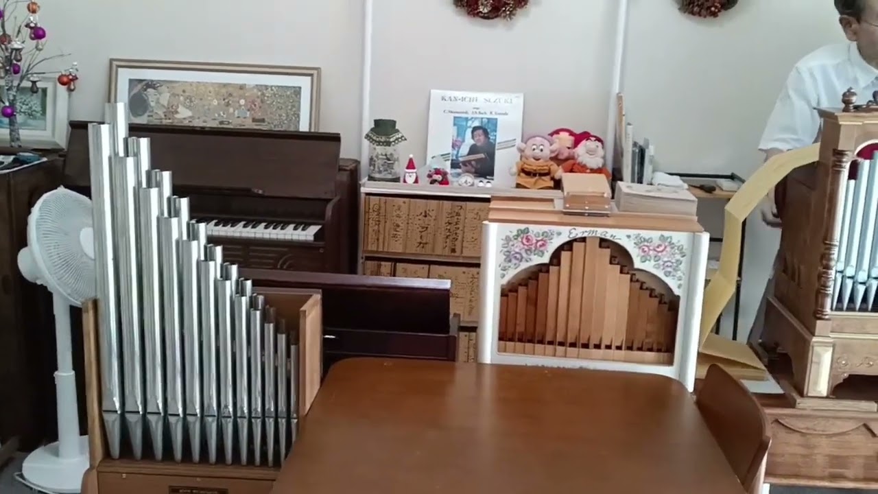 手回しオルガン奏者 石川明 オルガネッタ アムステルダムの運河 - YouTube