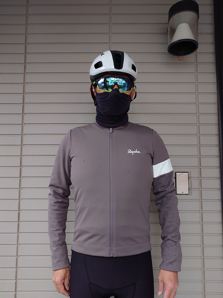 ラファ コアウィンタージャケットは機能的で快適！マッシュルーム色が