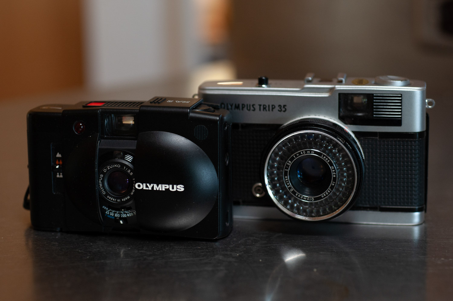 Oly travel twins: The Olympus Trip 35 vs the Olympus XA2 in the