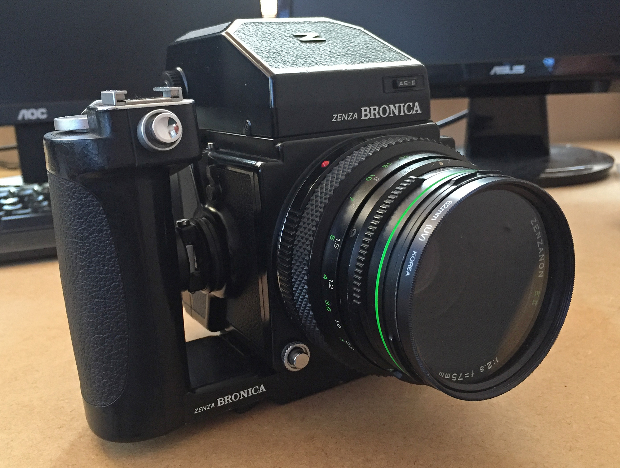 Bronica ETRS review – Kosmo Foto
