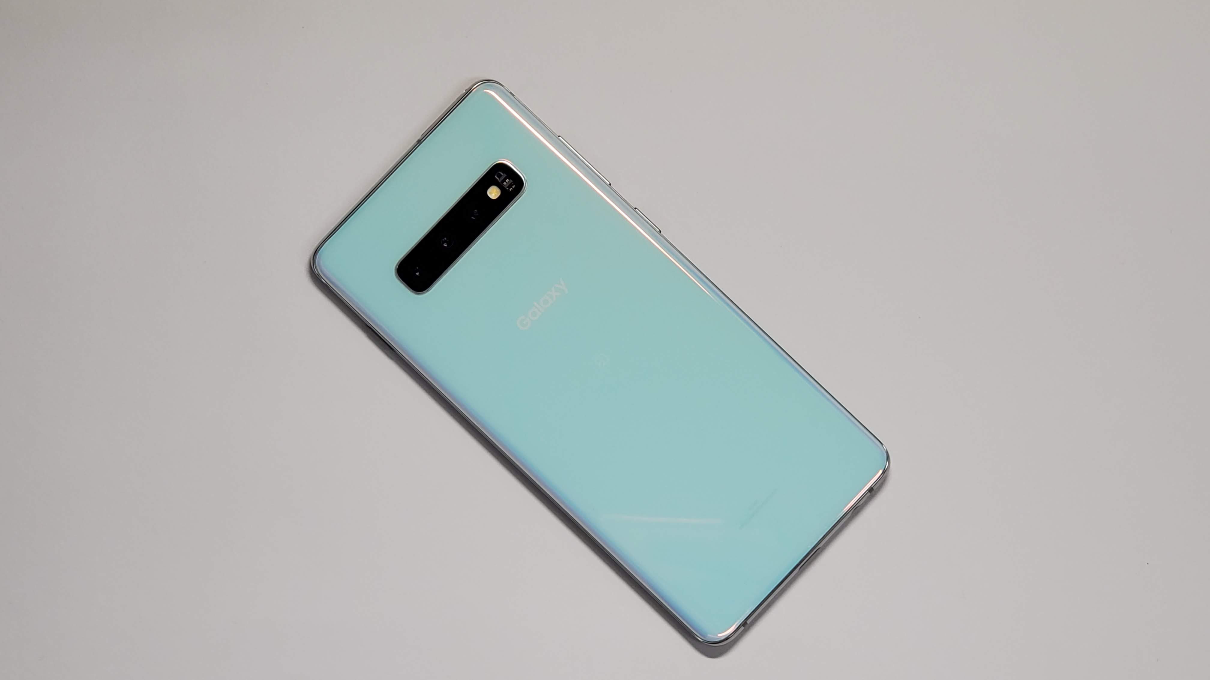 Samsung Galaxy S10+ 徹底レビュー┃カメラ、電池持ち、Galaxy Note10+