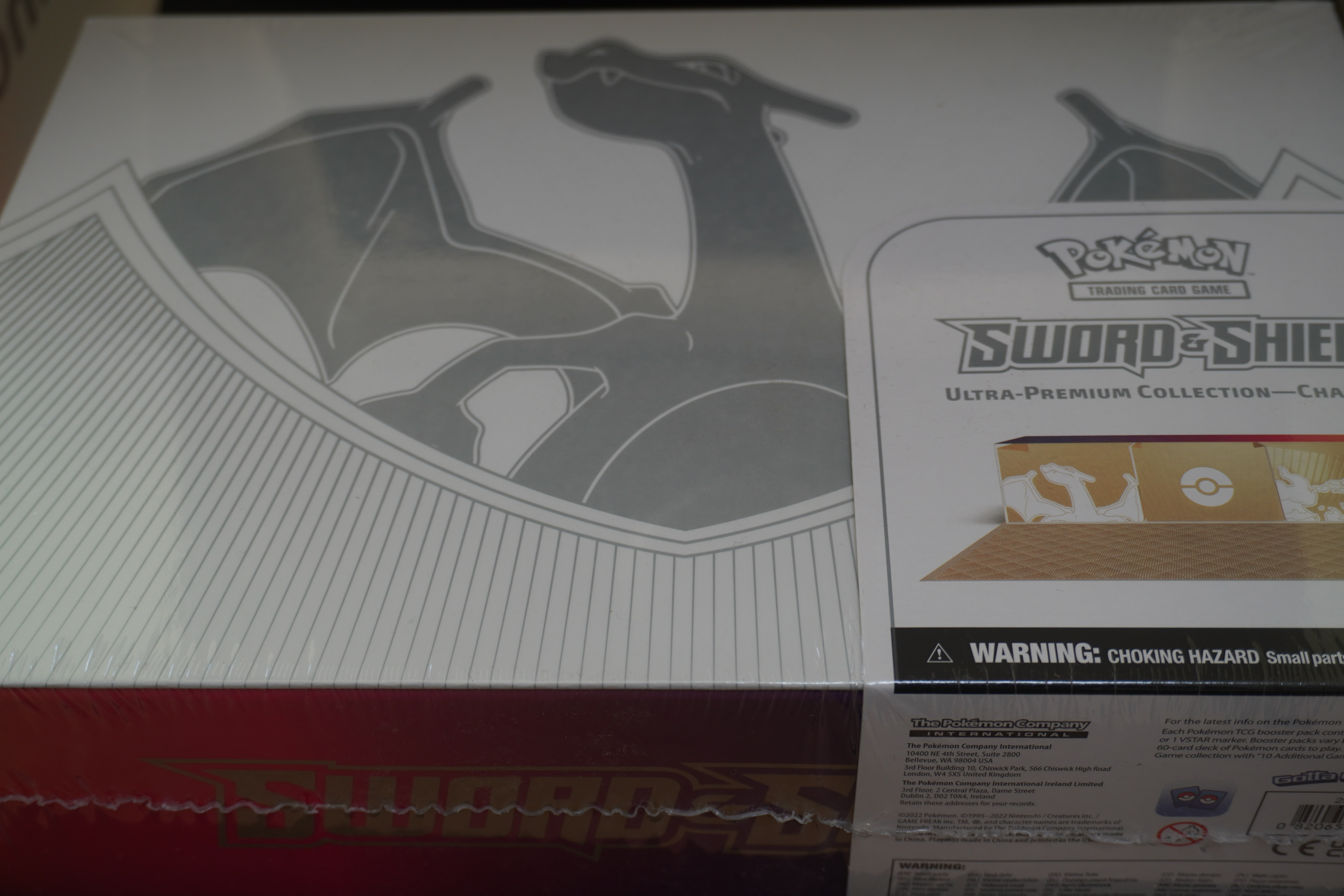 ポケカ】リザードンのウルトラプレミアムコレクションボックス開封