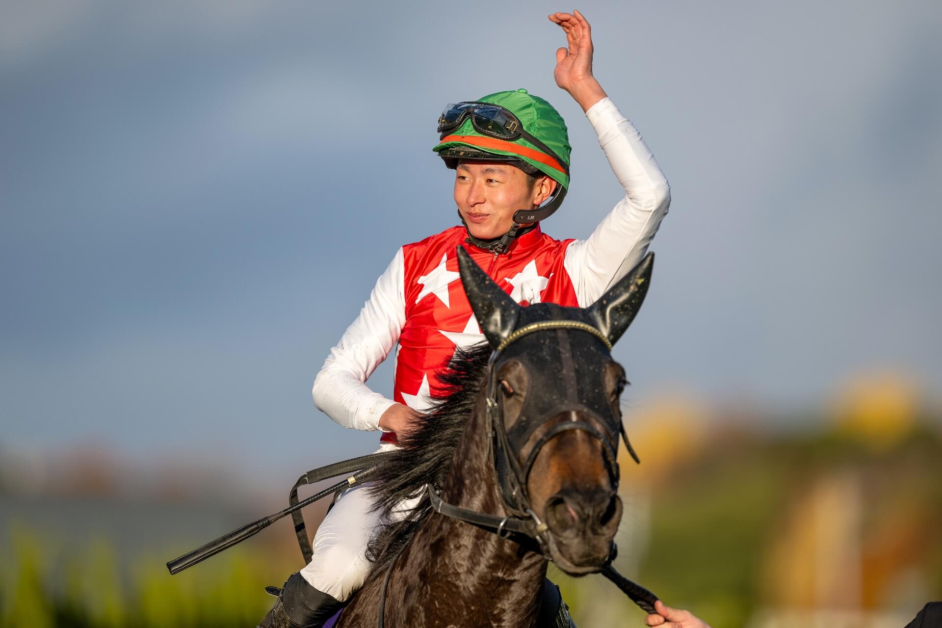 岩田望来騎手が待望のG1制覇、アルマヴェローチェが阪神JF制覇