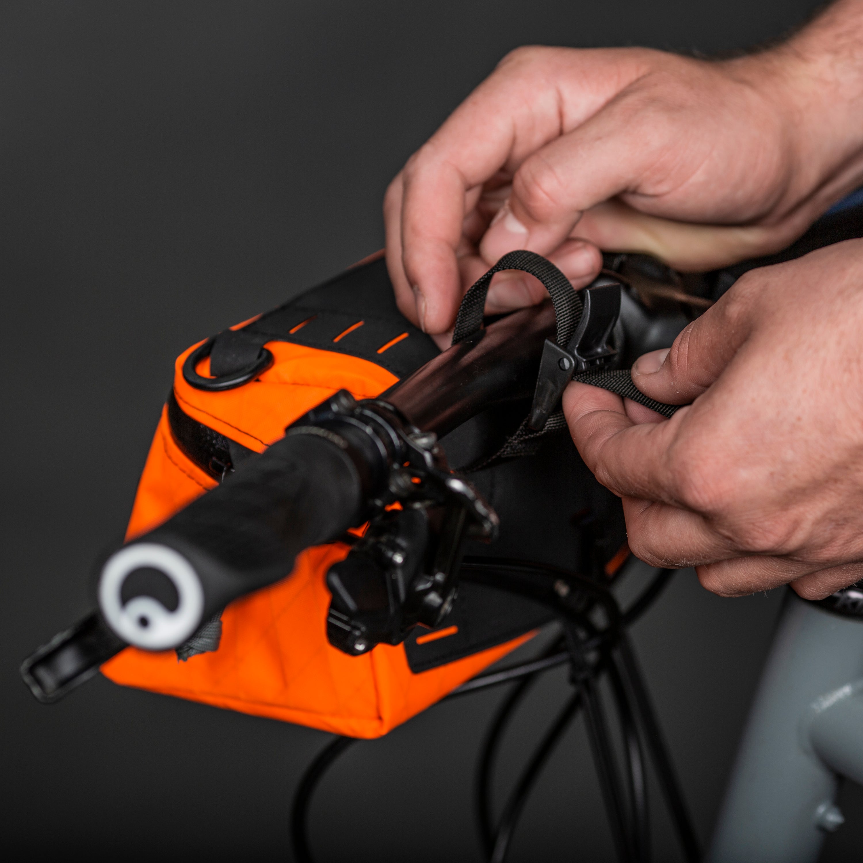 Pilot Bar Bag | Handlebar Bag – INSIDE LINE EQUIPMENT