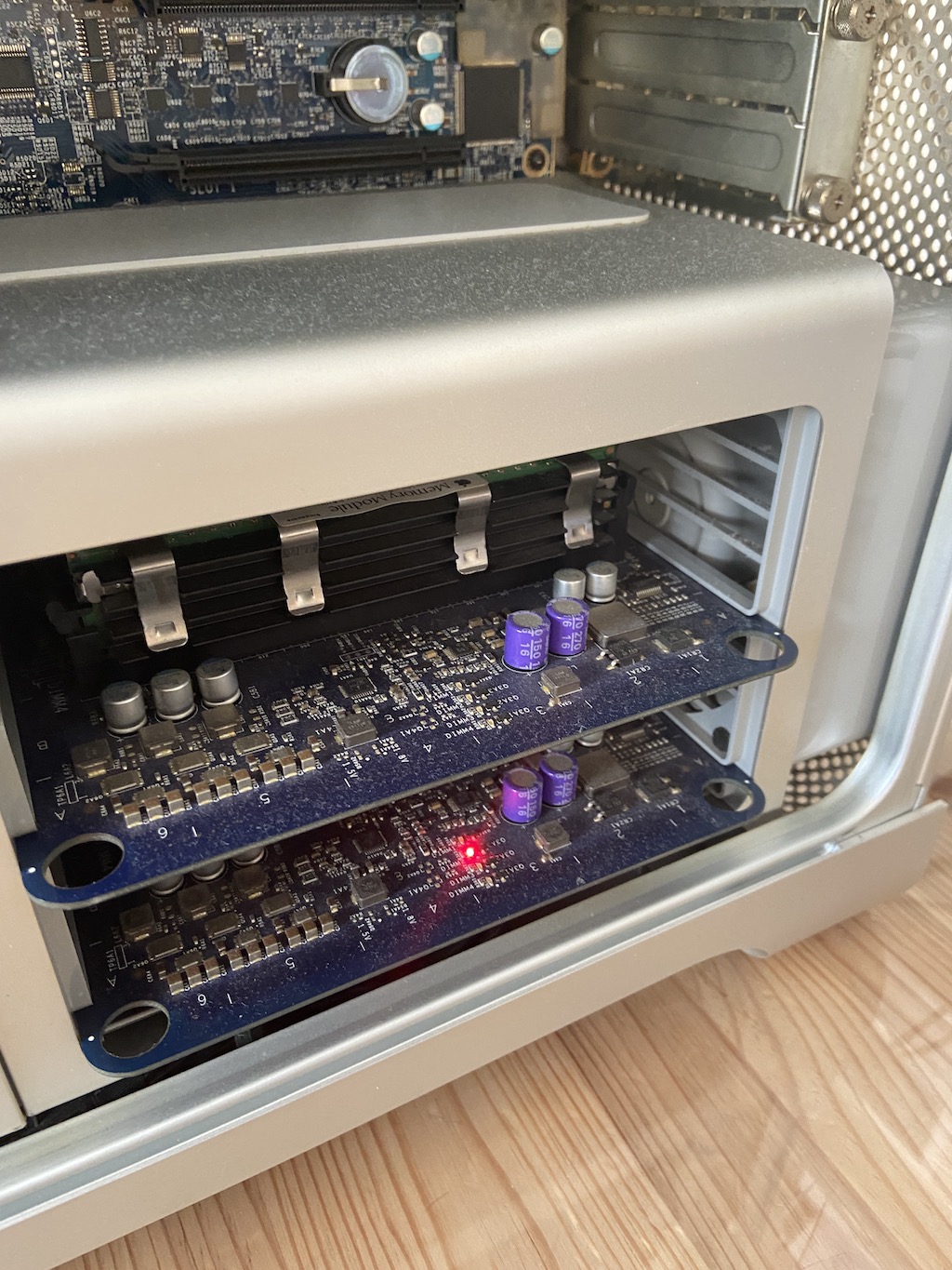 MacPro2006メモリエラー故障 | iMac MacPro G4 G5修理専門フレンズ