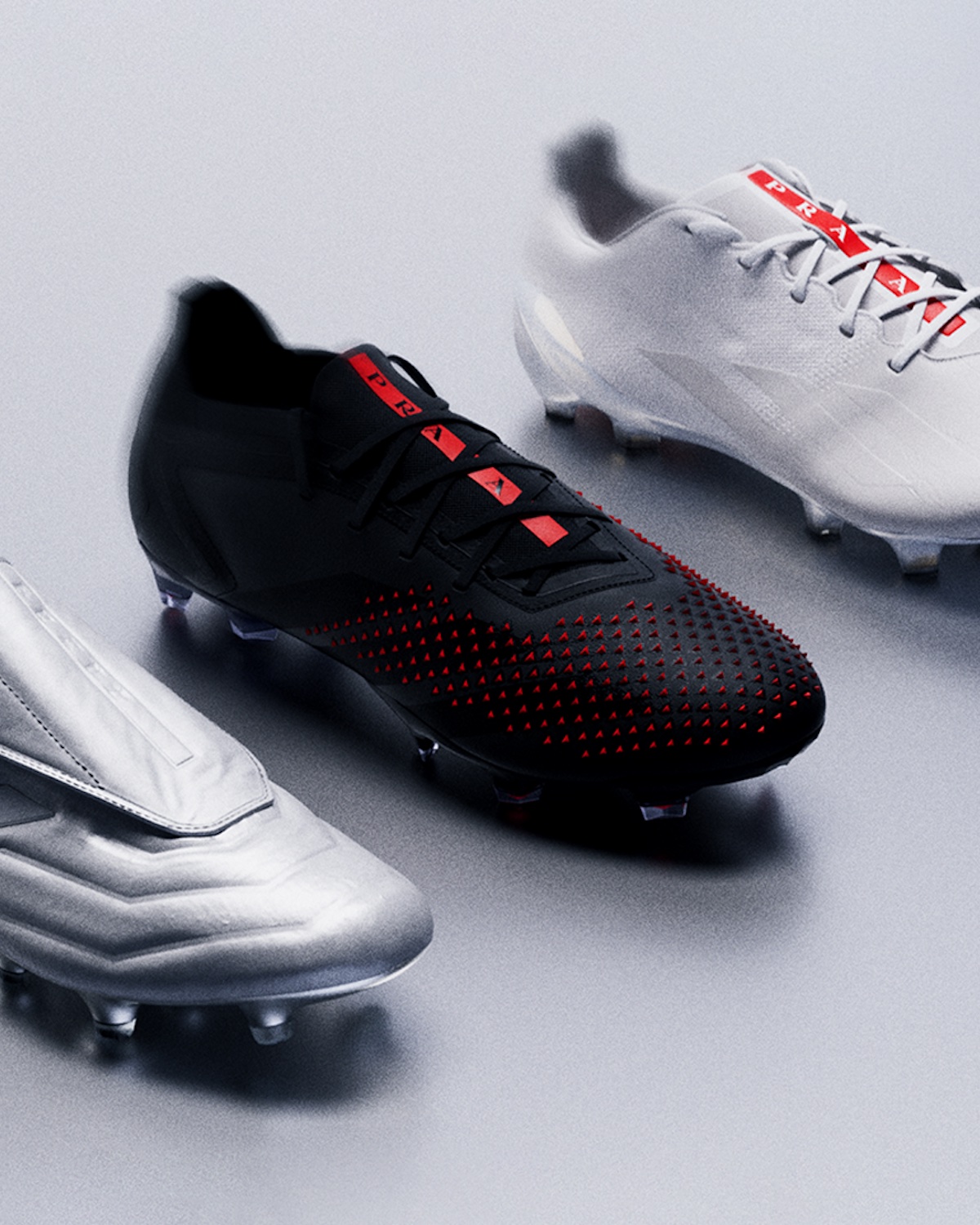 アディダス」×「プラダ」によるフットボールスパイク誕生 - TOKION