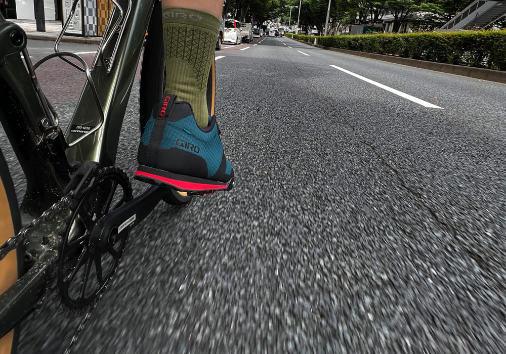 今話題のフラットペダル用シューズを使ってみた。【 GIRO TRACKER