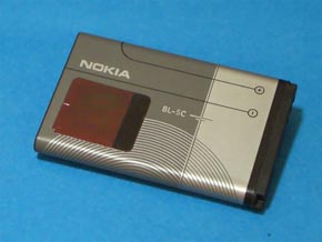 ノキア、松下製バッテリーパック交換へ──過熱の恐れ、全世界4600万個