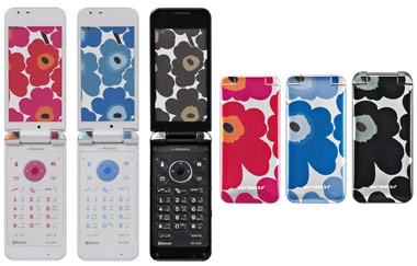 ケシの花柄が鮮やかなmarimekkoケータイ――「SH-02B marimekko」：STYLE