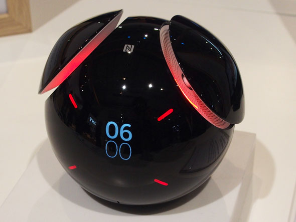 新型Rollyではありません」――しゃべって動くBTスピーカーの狙いを