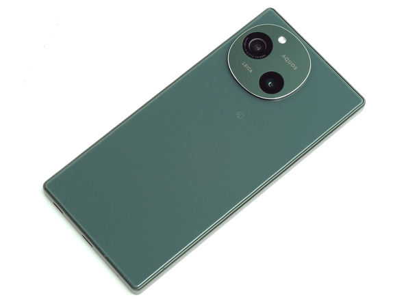 AQUOS R9」は10万円前後でも“これぞハイエンド”といえる完成度