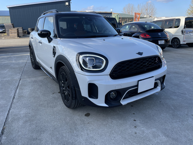 ミニ MINI CROSSOVER (クロスオーバー)の価格・新型情報・グレード諸元