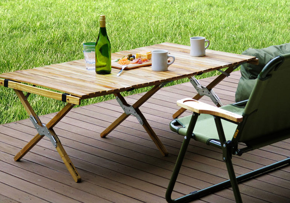 使う場所を選ばないロールトップテーブル WOOD ROLL TOP TABLE（ウッド