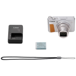 キヤノン デジタルカメラ PowerShot SX740 HS （シルバー） 2956C004