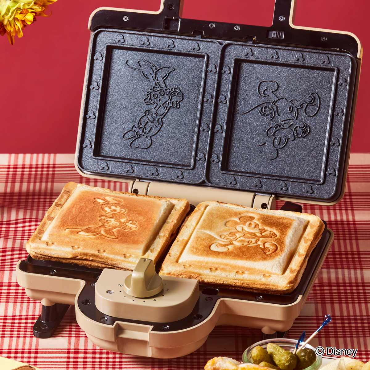 楽天市場】BRUNO ホットサンドメーカーダブル 両面焼き DISNEY