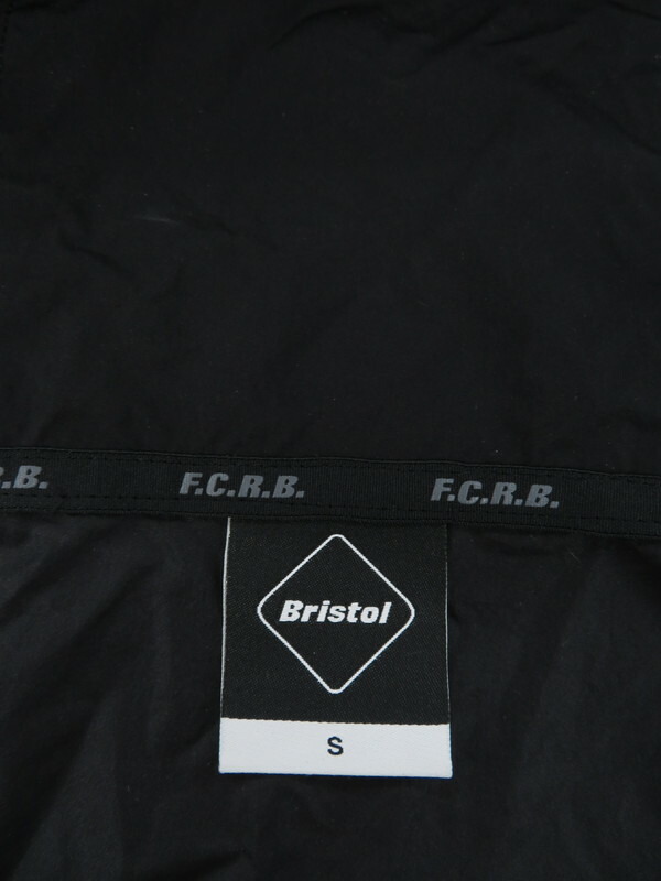 F.C.Real Bristol】エフシーレアルブリストル『TOUR BENCH COAT sizeS