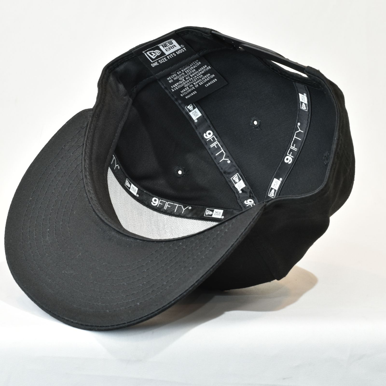 chord - NEWERA 9FIFTY SNAPBACK ”d” LOGO CAP (BLACK×WHITE