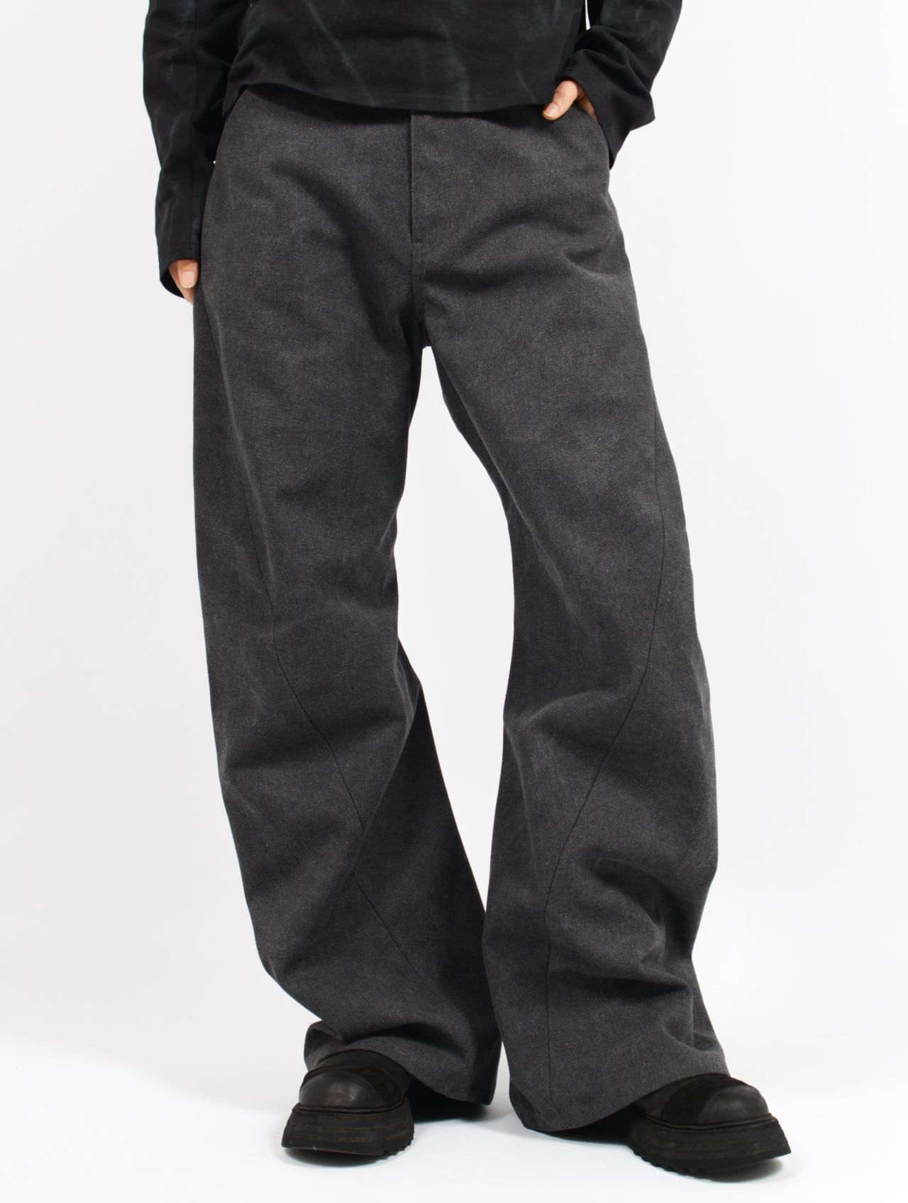 SYUMAN. - 【26SS】 3D バック アジャスト デニム パンツ / 3D BACK