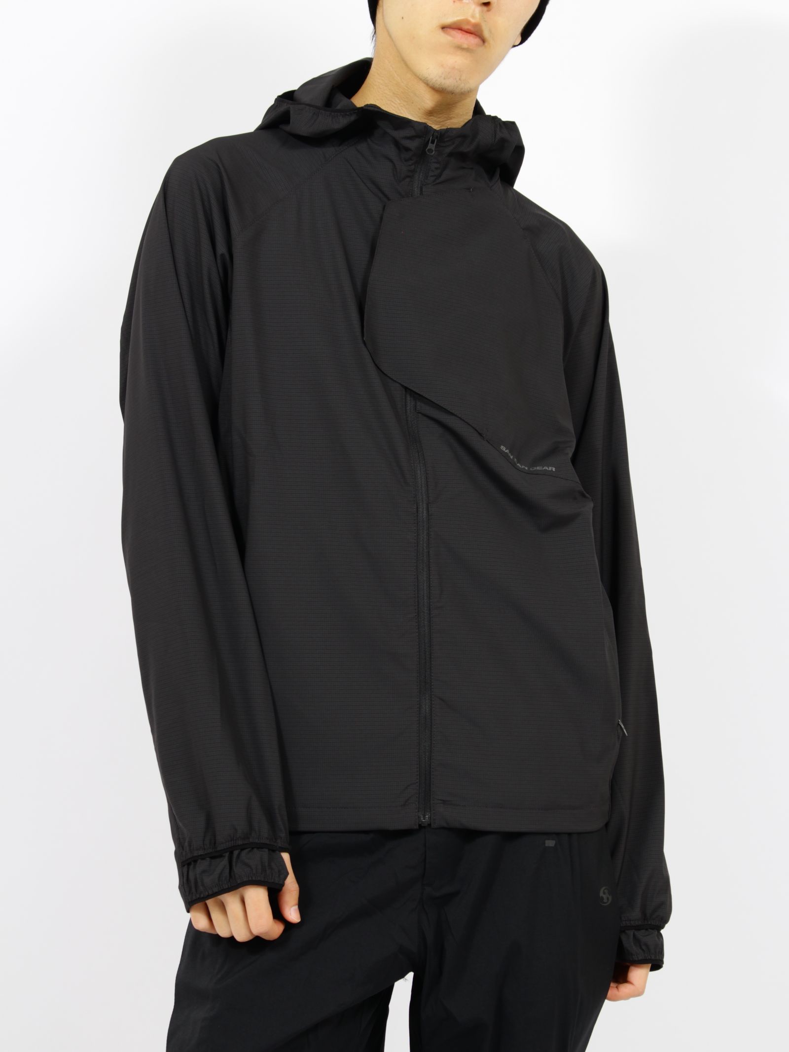 SAN SAN GEAR (サンサンギア) - ダウン・ナイロンジャケット | 公式