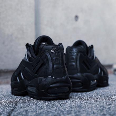 国内1月20日発売予定】ナイキ エアマックス 95 NDSTRKT ブラック