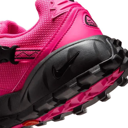 国内10月15日発売予定】ナイキ ACG エア ファサッド ハイパーピンク