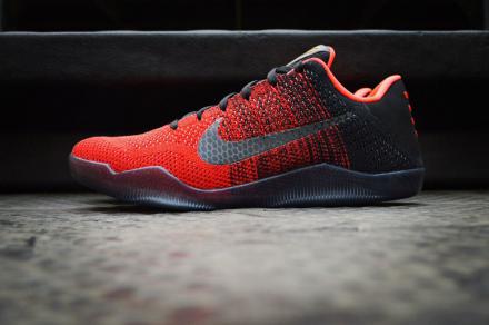 直リンク・先行予約開始】 ナイキ コービー11 ユニバーシティ レッド