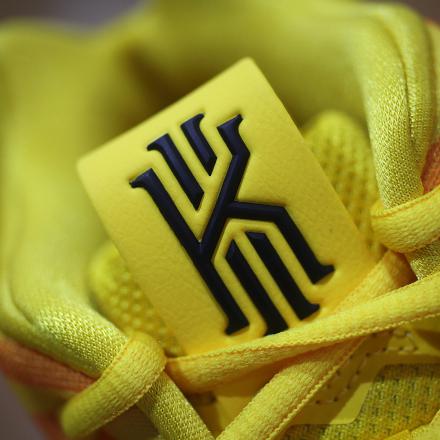 国内9月14日発売予定】 ナイキ カイリー4 