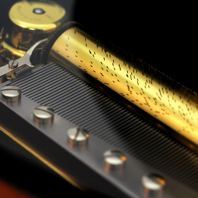 リュージュ REUGE オルゴール 72弁 Clara マドロナ象嵌 AXA.72.5203