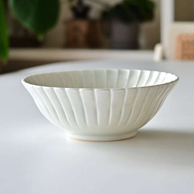 阿部春弥・みか 白磁輪花鉢