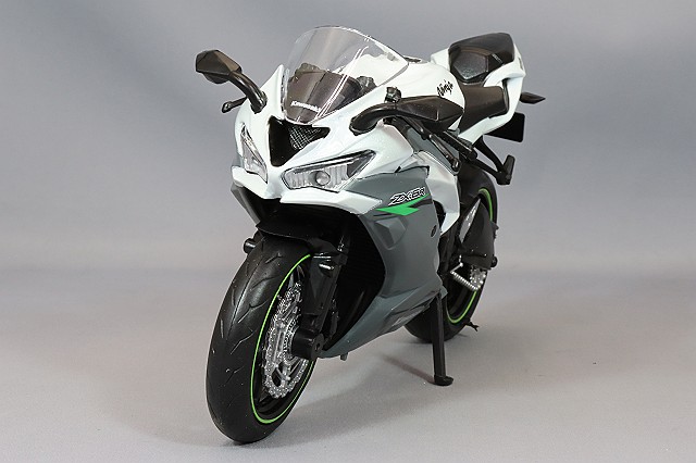 RMZ 1/12 2023 カワサキ ニンジャ ZX-6R グリーン
