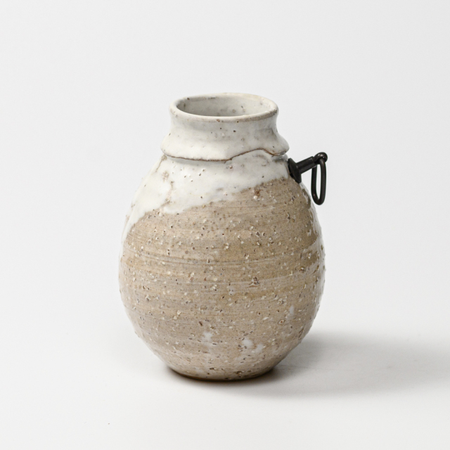 萩焼(伝統的工芸品)掛花入白萩掛分け茄子口上前No1564