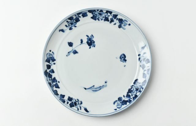 九谷青窯 88 印判うず巻8寸皿 ｜ 暮らしのうつわ花田 和食器 通販