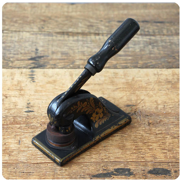 イギリス アンティーク ブレッド缶 ホーロー製 エナメル 保存容器