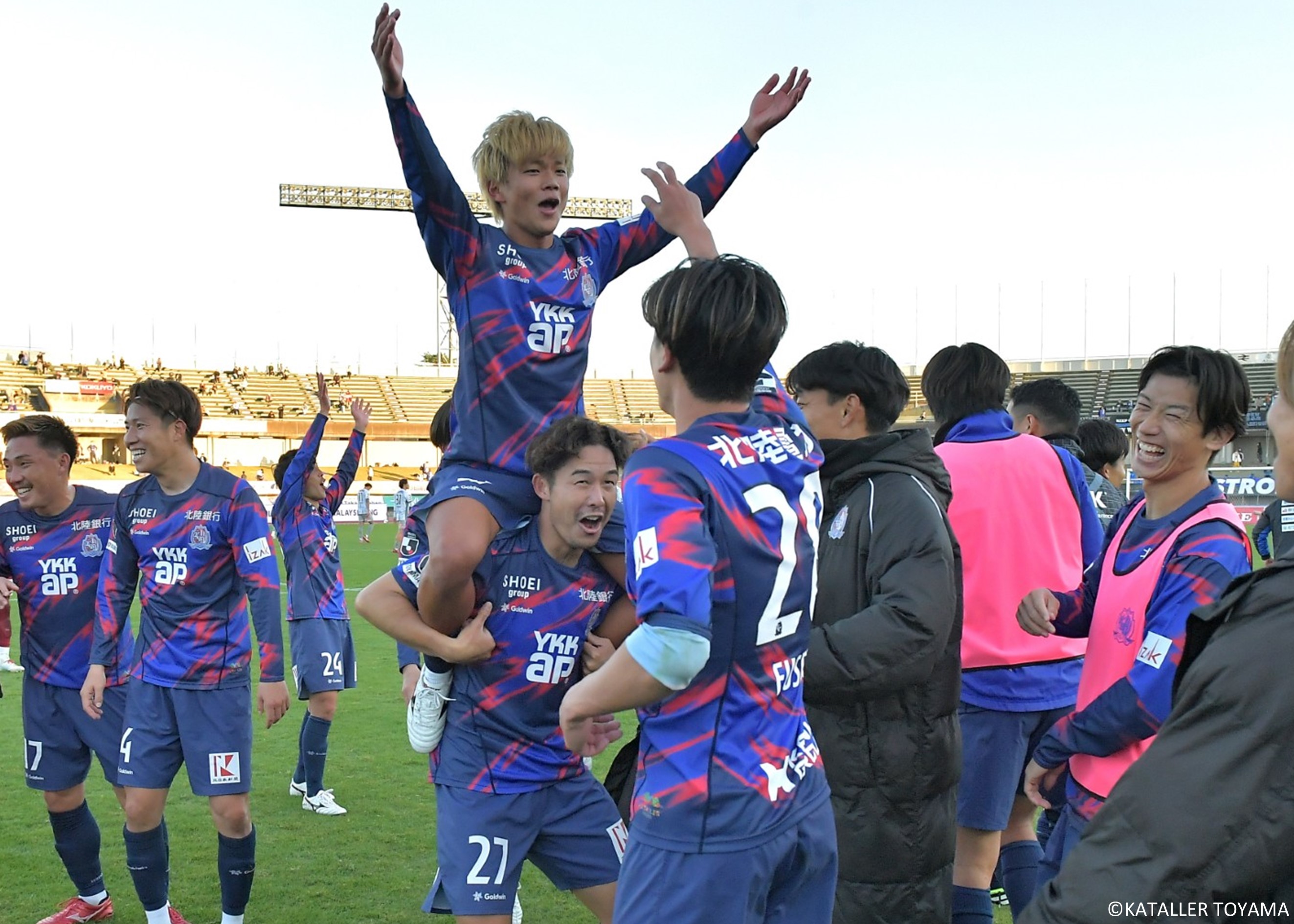 HATTRICK（ハットトリック）-選手の想いをファンへ届ける公式