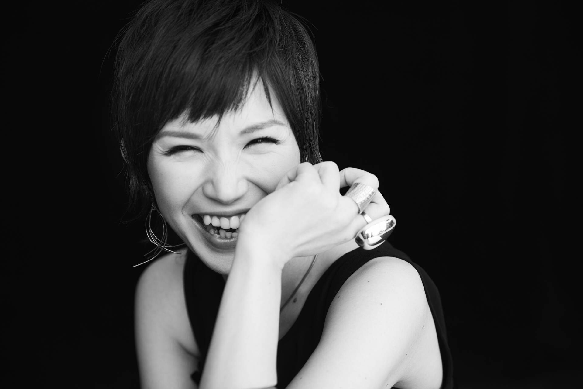 iFLYER: Superfly [スーパーフライ オチシホ 越智志帆] / インフォ - LIVE